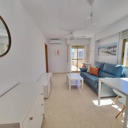 Apartment Bonito En Playa de Gandia